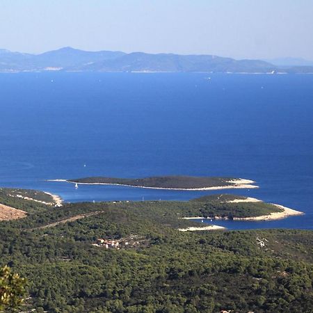 Apartments With A Parking Space Rukavac, Vis - 2444 Rukavac  Luaran gambar