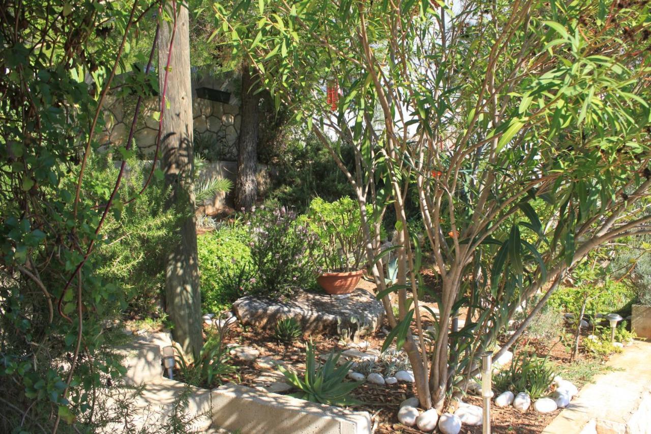 Apartments With A Parking Space Rukavac, Vis - 2444 Rukavac  Luaran gambar